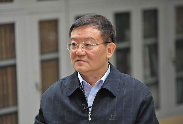 座談會召開既有“里程碑”的歷史意義，也有“指南針”的現實意義