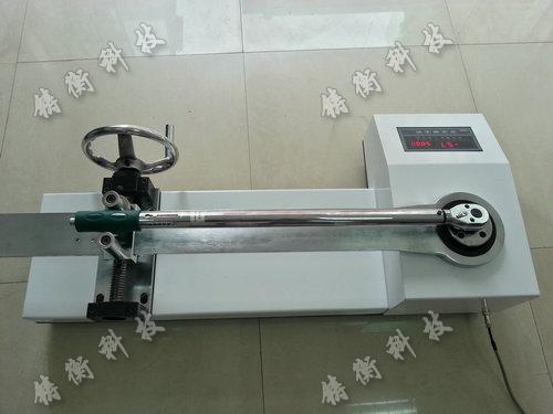 扭力扳手測(cè)量?jī)x圖片