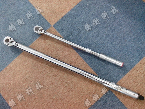 預置式扭力扳手