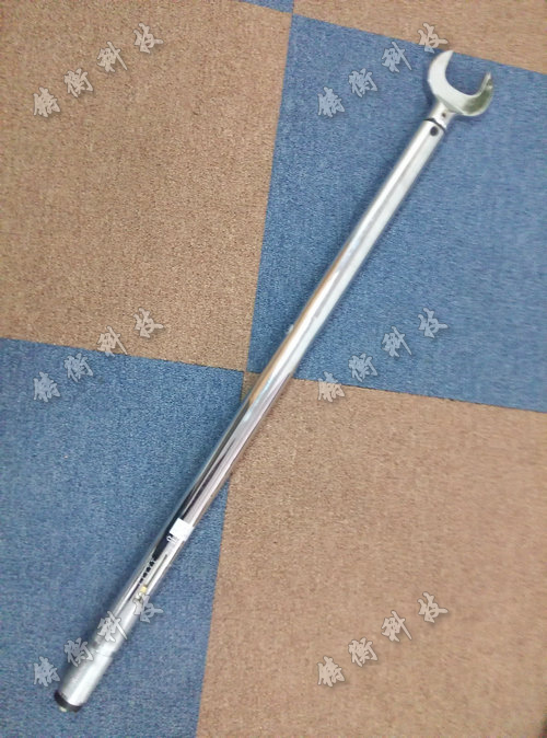預(yù)置式測(cè)力扳手圖片