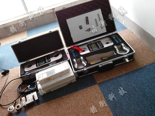 數(shù)顯測力儀圖片